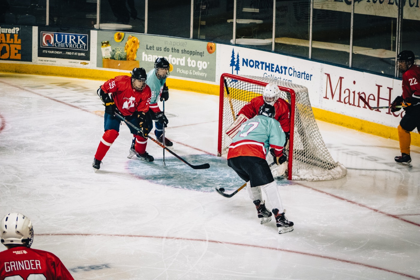 Scramble in front of the net